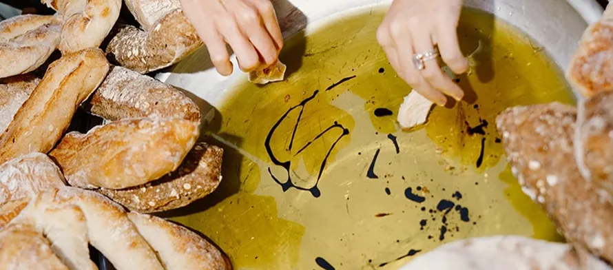Meze-Landschaft mit hausgemachten mediterranen Spezialitäten